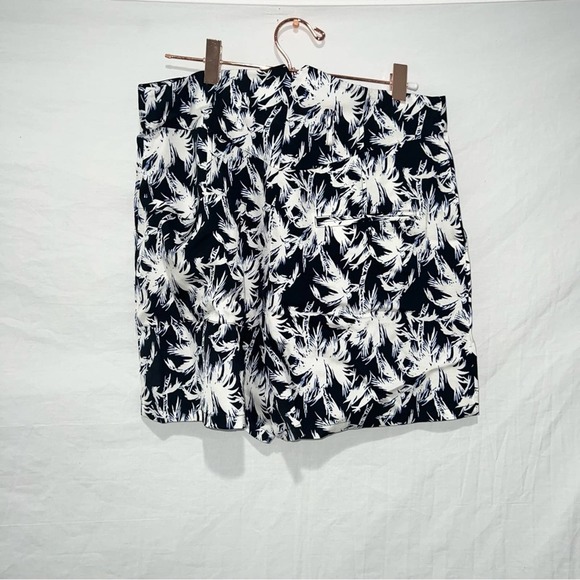 Diane Von Furstenberg Palm Tree Print Silk Edna Short - Picture 3 of 5